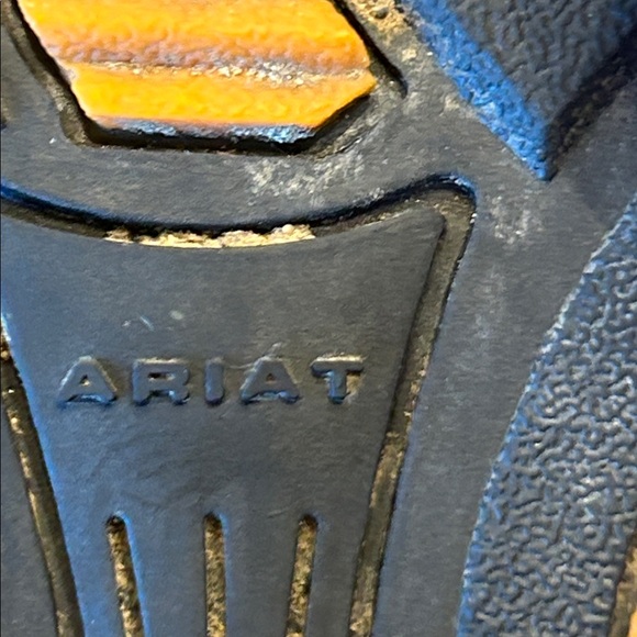 ARIAT BOYS WORKHOG PULL ON WESTERN BOOTS SZ 1 - Picture 8 of 15